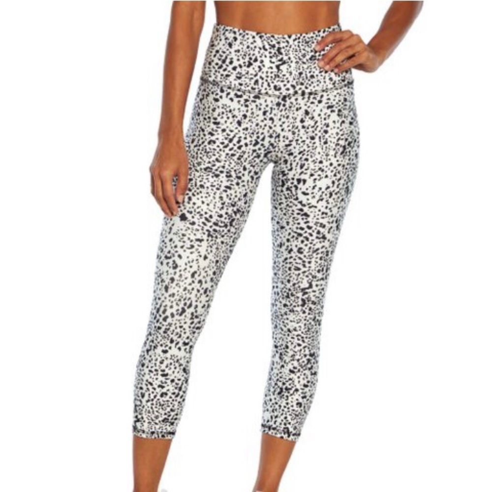 BALANCE Collection White Cheetah Print Capri Leggings